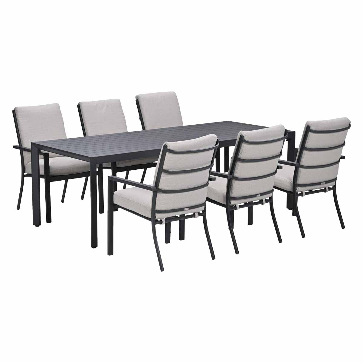 Een donkere rechthoekige tafel met zes lichtgrijze stoelen met armleuningen.