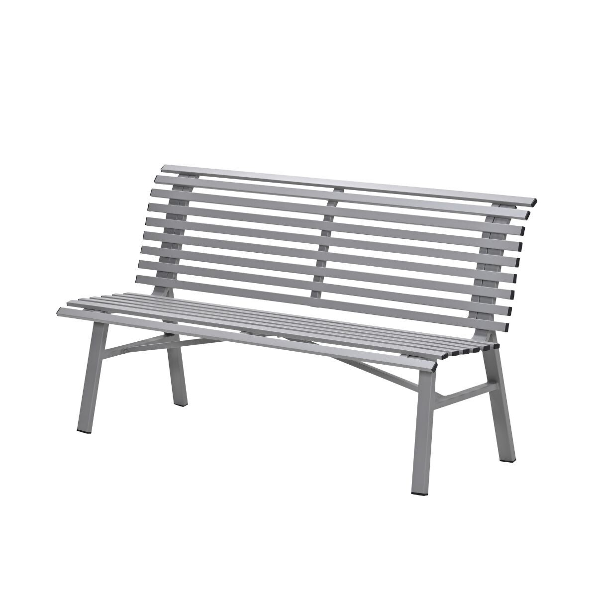 Een grijze metalen bank met lamellen, getoond op een witte achtergrond.