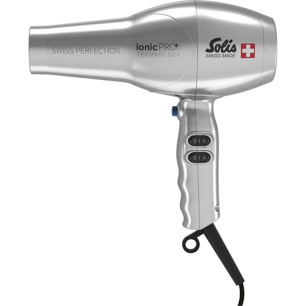Silberner Haartrockner mit schwarzem Kabel und Bedienelementen.