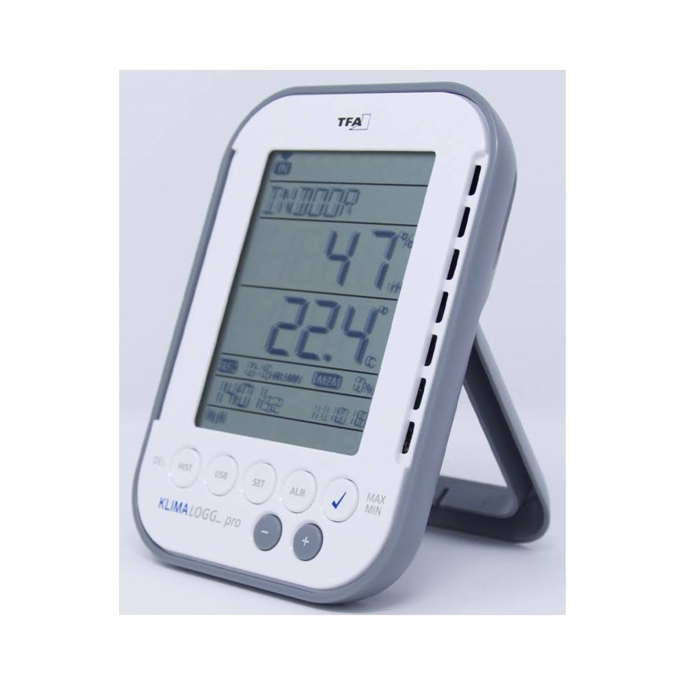 Biało-szary cyfrowy termometr TFA pokazuje temperaturę i wilgotność wewnętrzną.