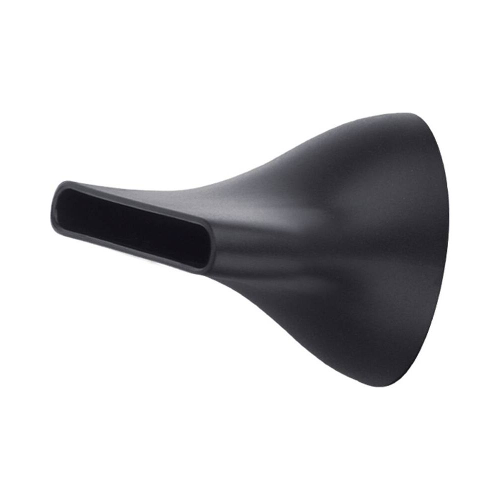 Czarna, stożkowa dysza suszarki do włosów z płaskim otworem na białym tle.