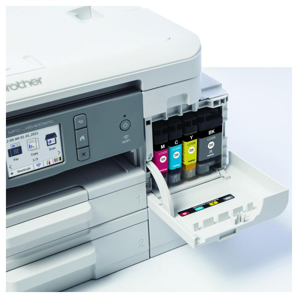 Drukarka Brother z otwartą komorą na tusz, pokazującą wkłady M, C, Y, BK.