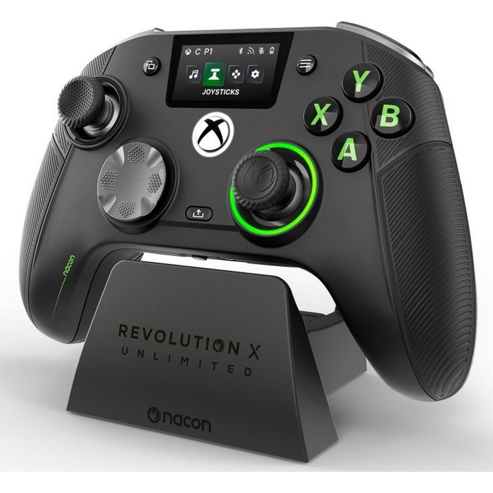 Schwarzer Gaming-Controller mit leuchtend grünen Akzenten auf einem Ständer.