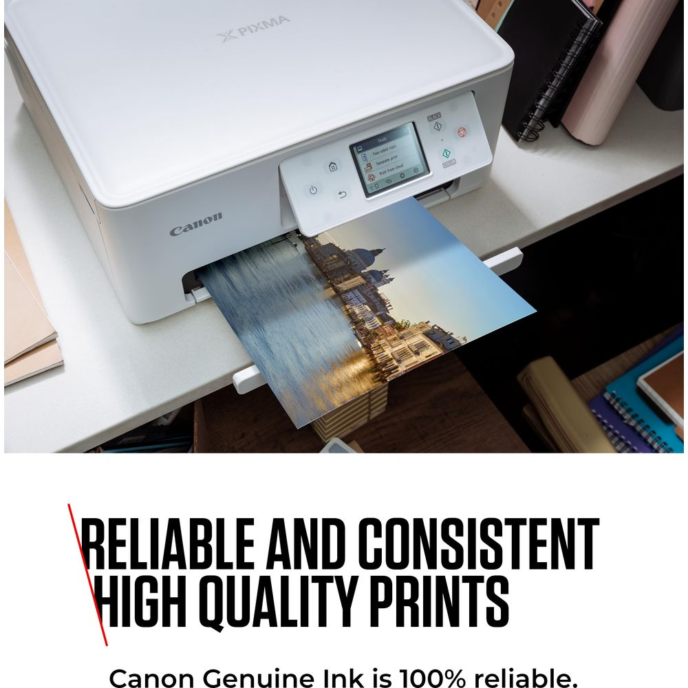 Drukarka Canon Pixma wysuwa zdjęcie kanału z budynkami i błękitnym niebem.