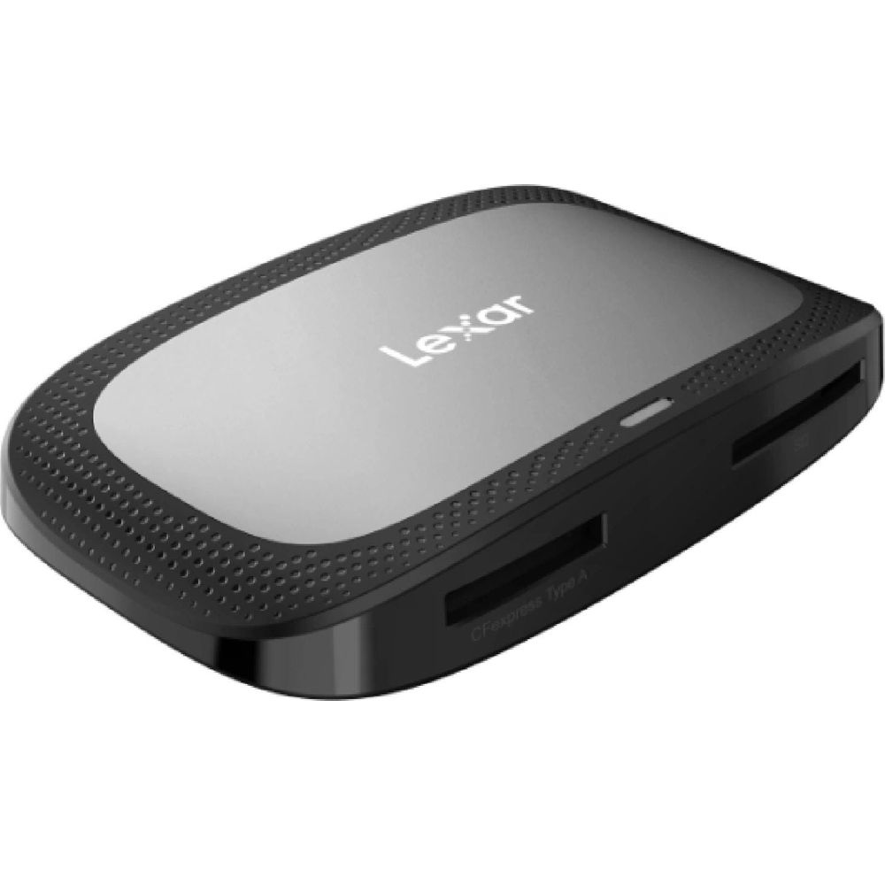 Czytnik kart Lexar ze slotami SD i CFexpress, czarne teksturowane boki.