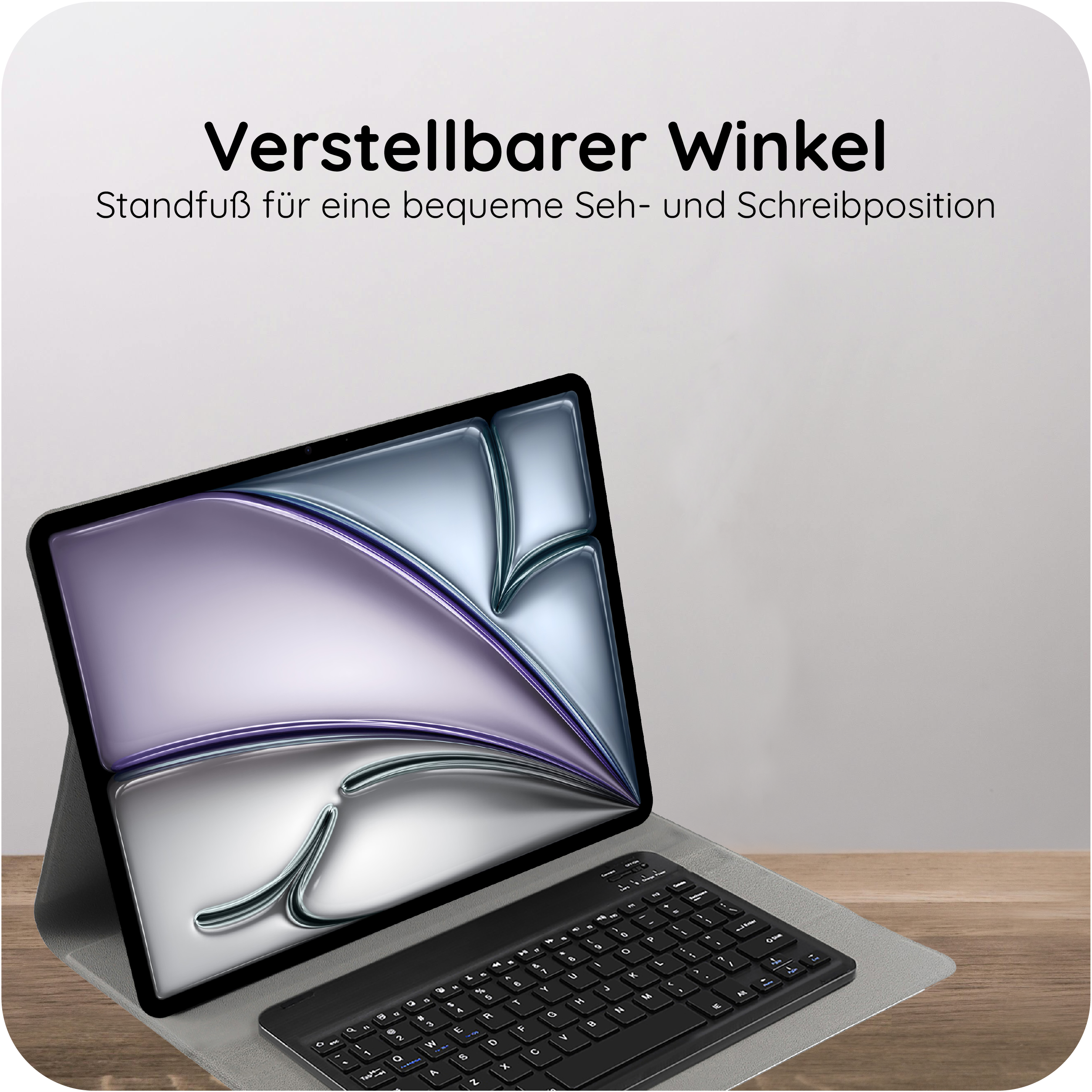 Tablet mit Tastatur im Ständer, verstellbarer Winkel für bequemes Sehen.