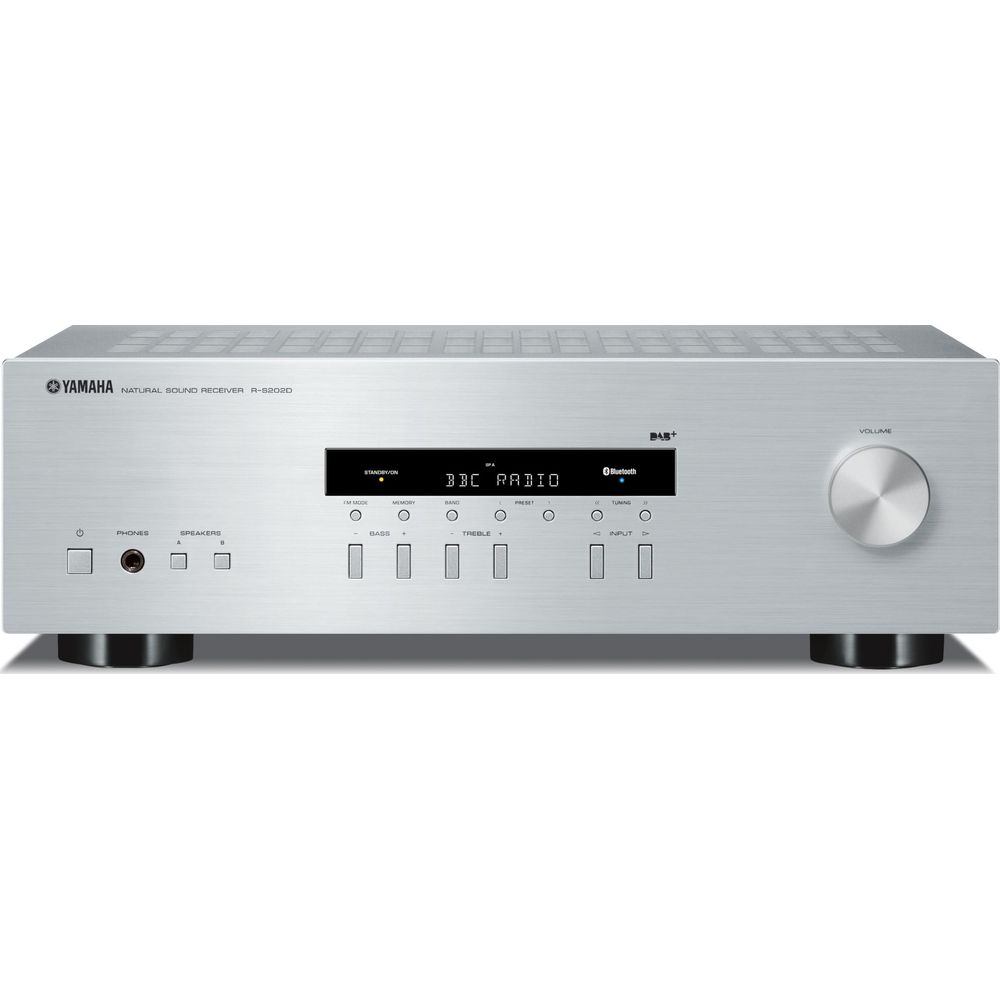 Silberner Yamaha Stereo-Receiver mit Display, das BBC RADIO anzeigt.