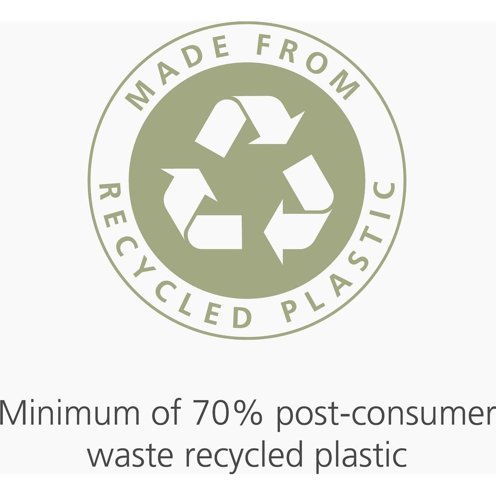 Sello verde con símbolo de reciclaje. "Hecho de plástico reciclado".
