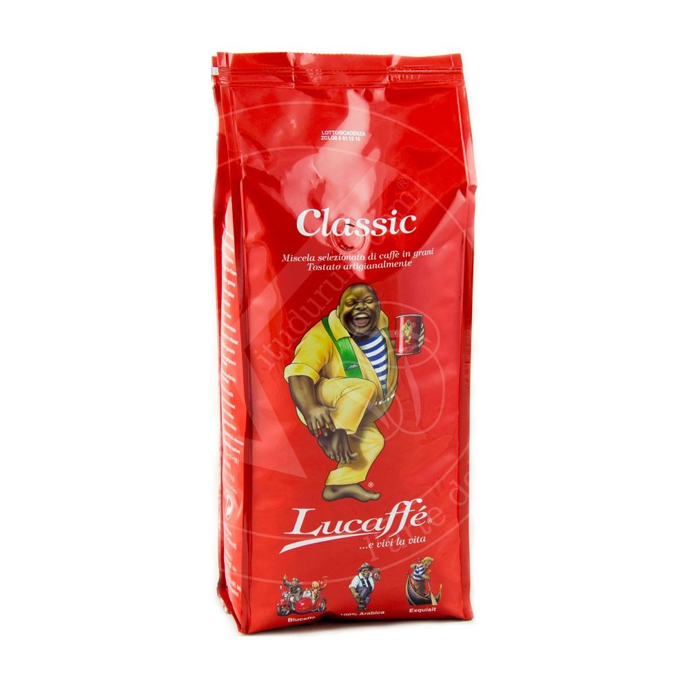 Un sacchetto rosso di caffè Lucaffé con scritta 'Classic' e un uomo che ride.