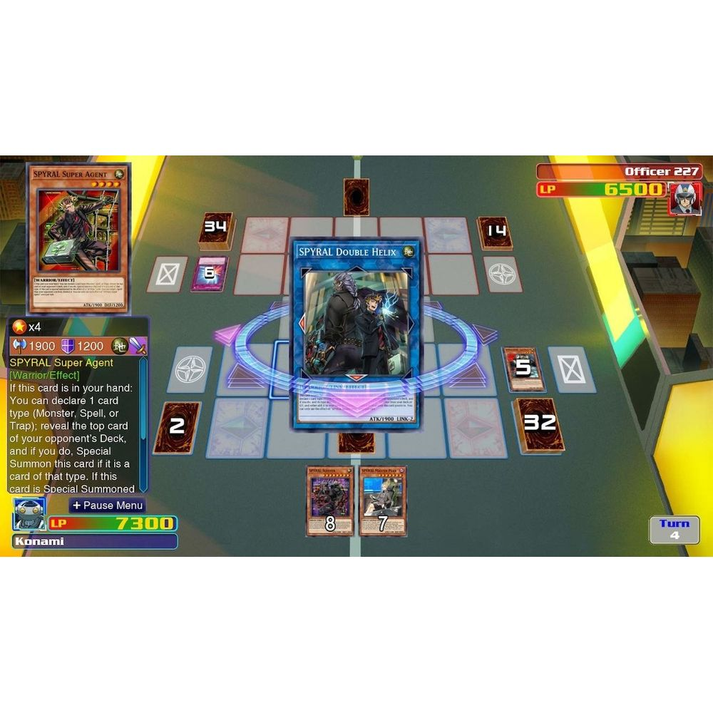Ein digitales Yu-Gi-Oh!-Spiel mit Karten und Spielfeldanzeigen.