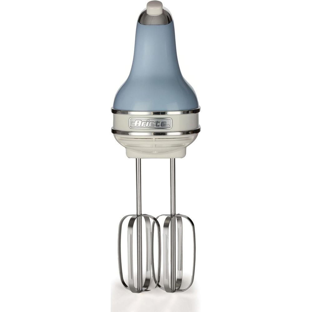 Ein hellblauer Handmixer mit Chromdetails und einem cremefarbenen Gehäuse.