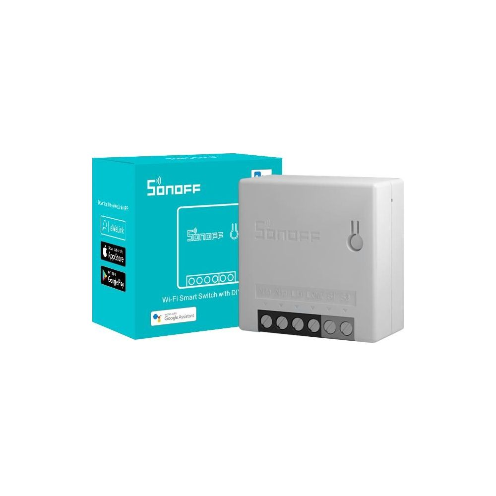 Un interruttore smart Sonoff Wi-Fi bianco con la sua confezione accanto.