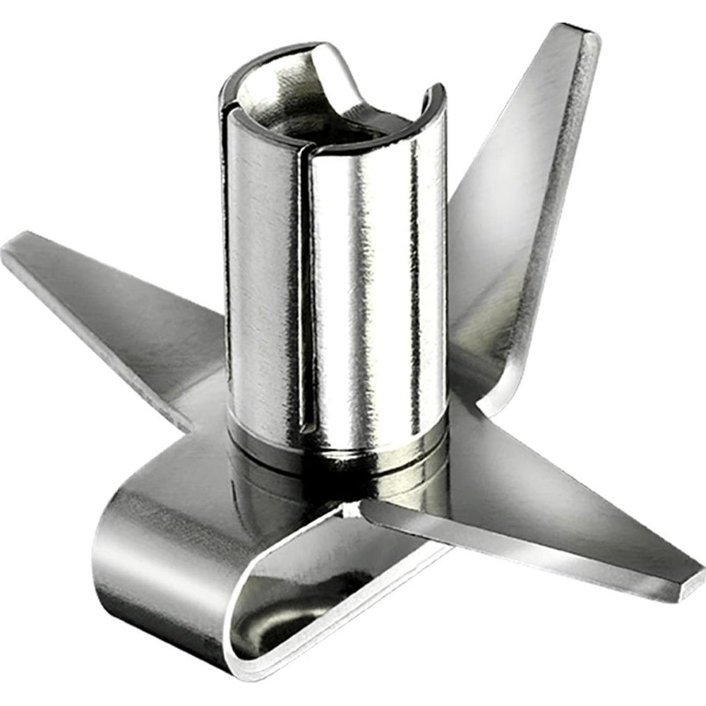 Metalowy zespół ostrzy blendera z czterema ostrzami na białym tle.