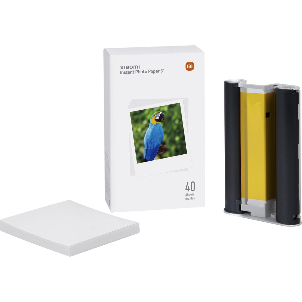 Xiaomi fotoğraf kağıdı paketi, kağıt yığını ve renkli şerit kartuşu.
