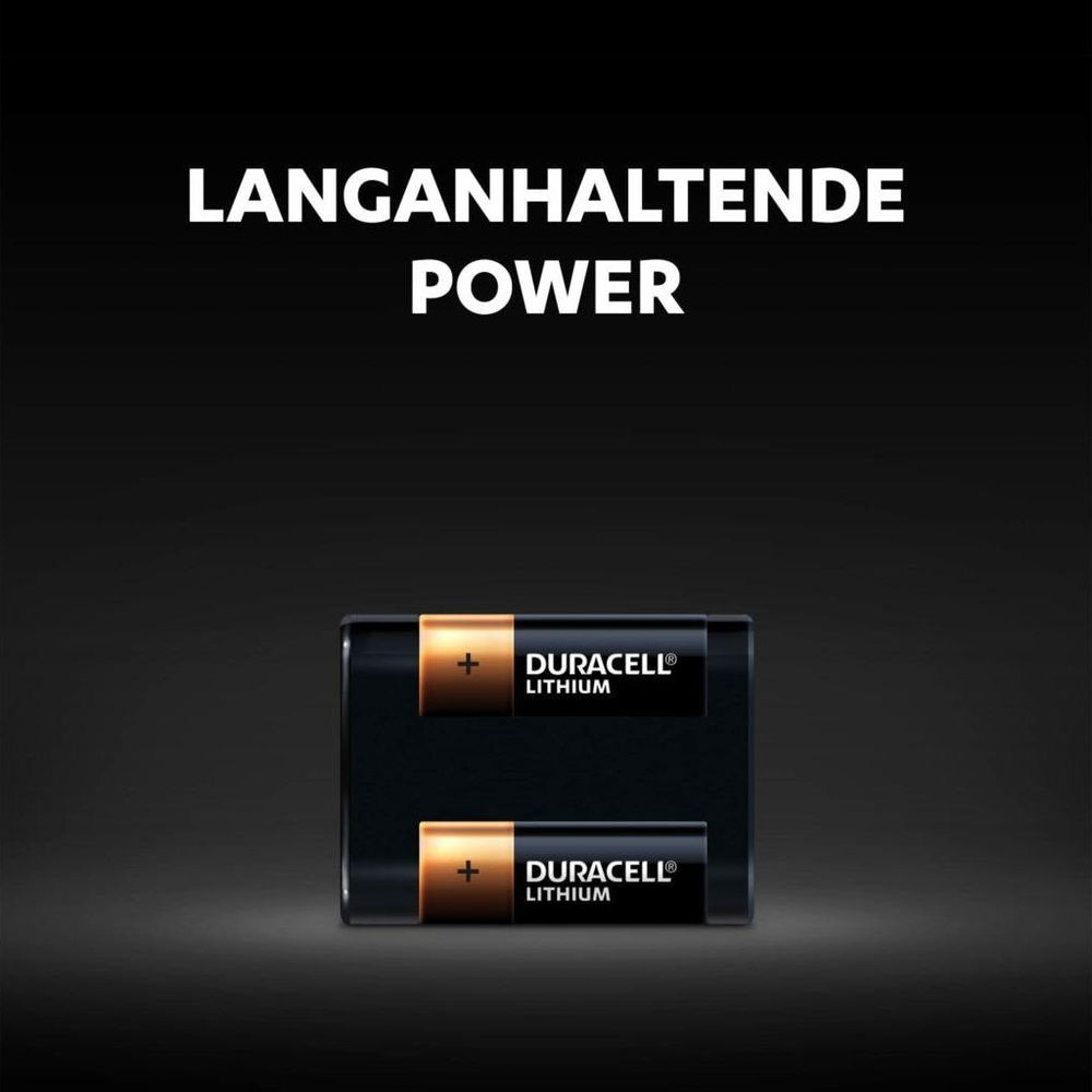 Twee Duracell lithium batterijen met plus en merknaam.