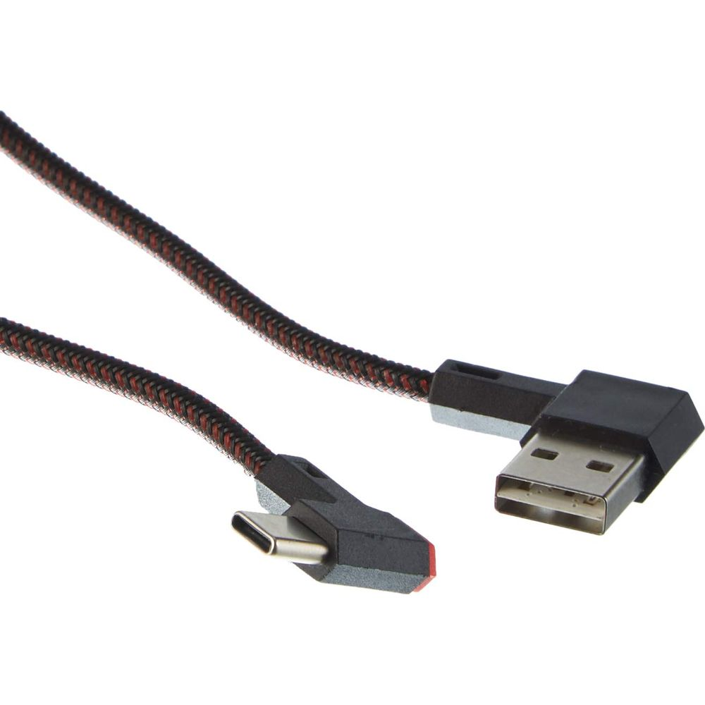Un cavo USB-C a USB-A intrecciato nero e rosso con connettori angolati.