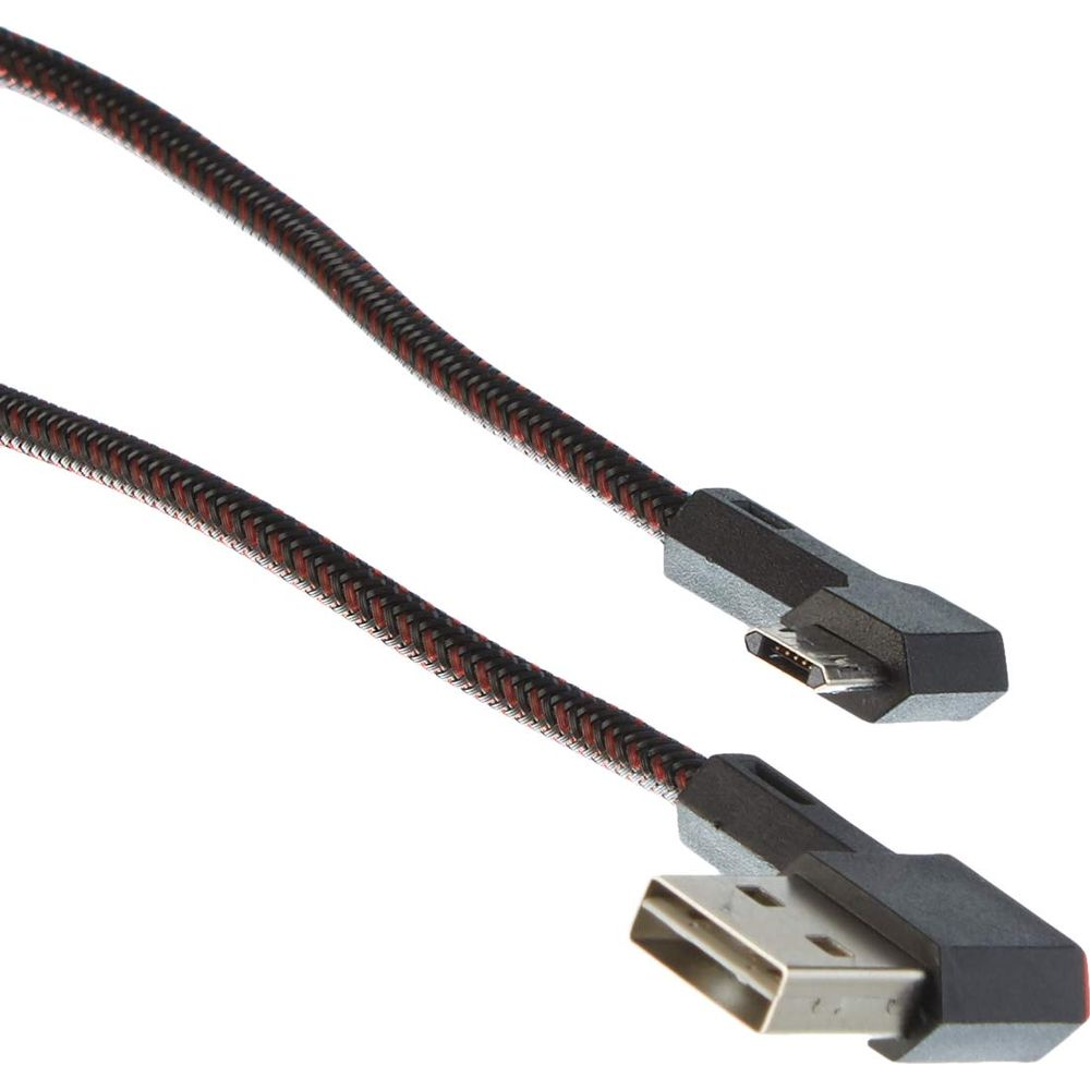 Un cavo USB-C a USB-A intrecciato nero e rosso con connettori angolati.
