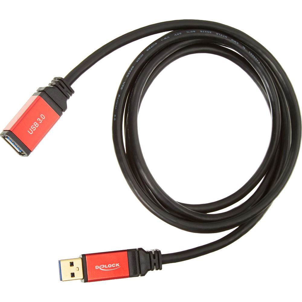 Un cavo USB 3.0 nero con connettori rossi, un'estremità maschio e una femmina.