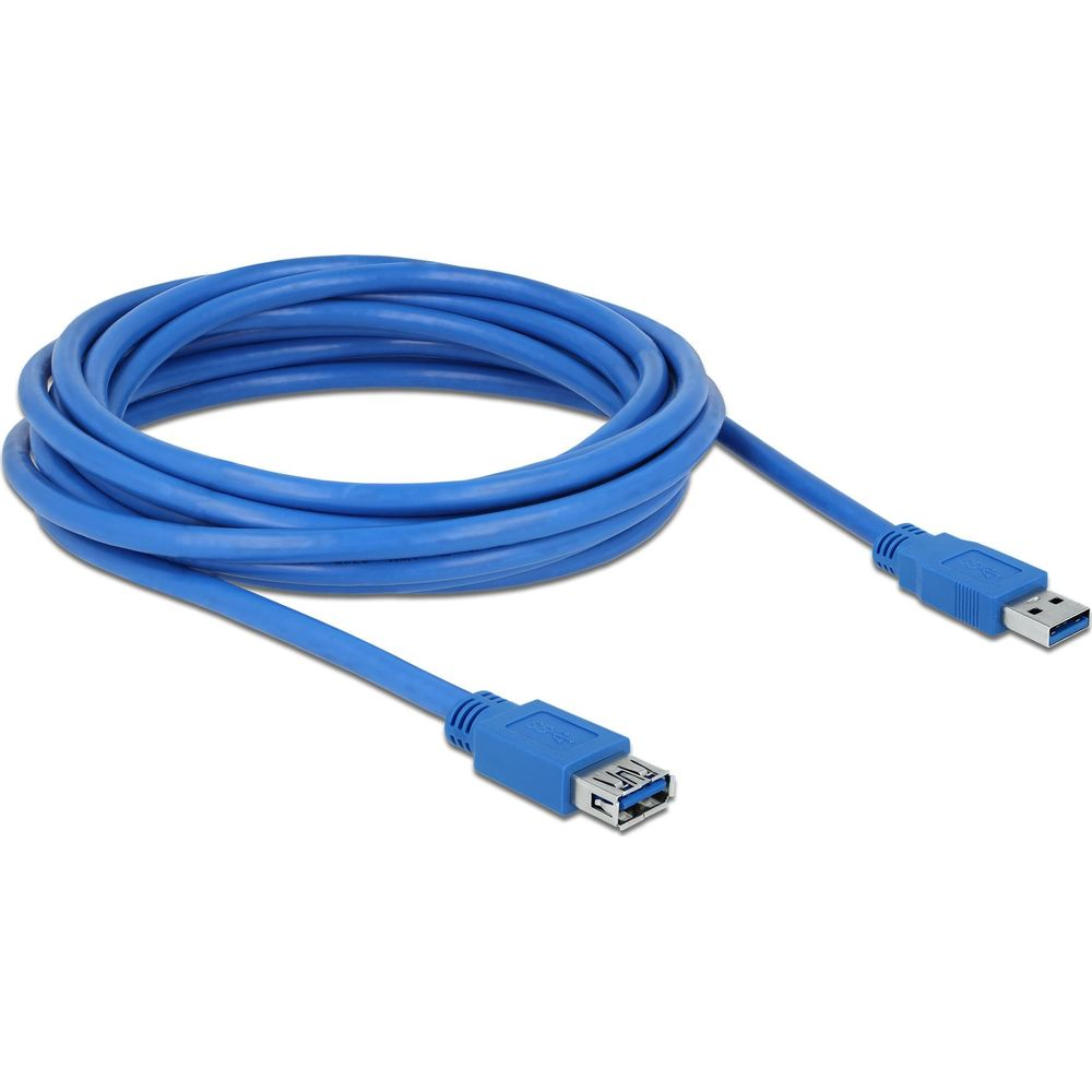 Een blauwe USB 3.0 kabel met twee connectoren, opgerold op witte achtergrond.
