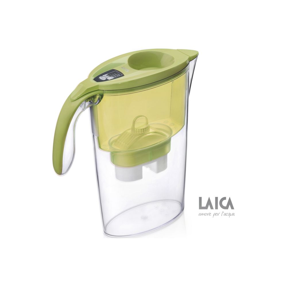Przezroczysty dzbanek filtrujący wodę z zieloną rączką i pokrywką. Ma żółtą komorę.