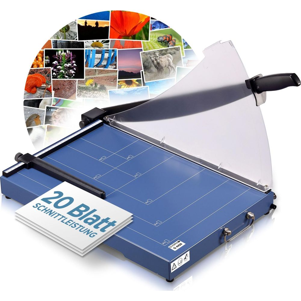 Blauer Papierschneider mit transparentem Schutz und Collage aus Fotos im Hintergrund.