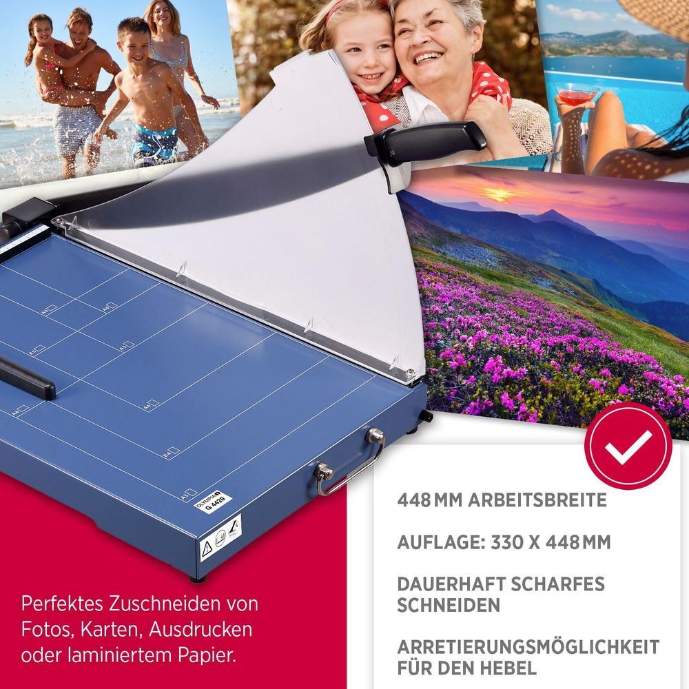 Blauer Papierschneider mit Collage aus Familien, Blumenberg und Poolszene.