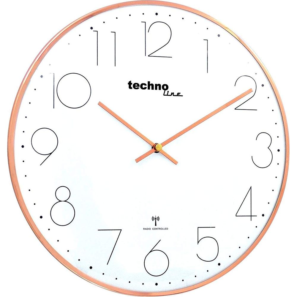 Une horloge murale blanche avec un bord or rose et des chiffres noirs.