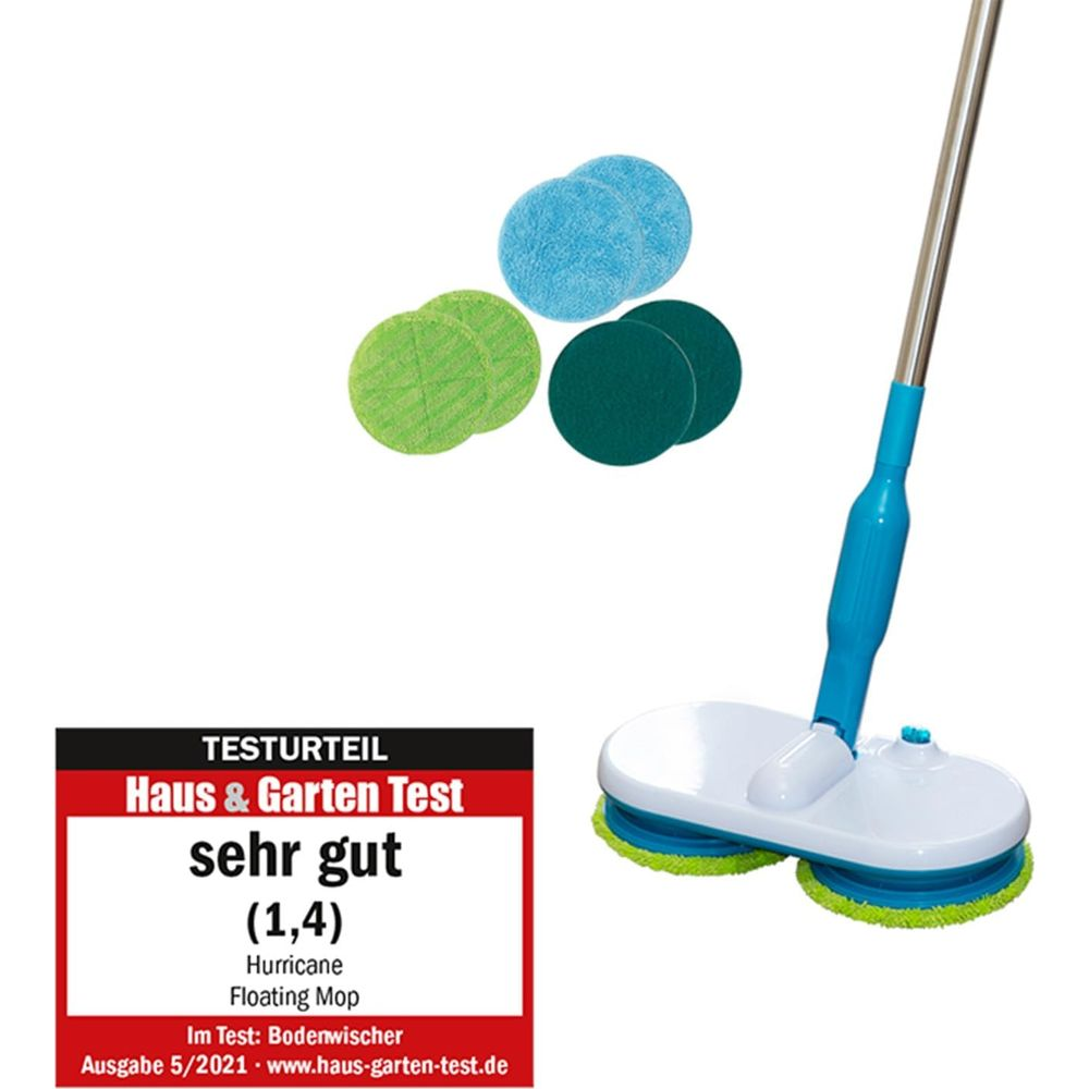 Ein Wischmopp mit blauen und grünen Aufsätzen sowie ein Testurteil.