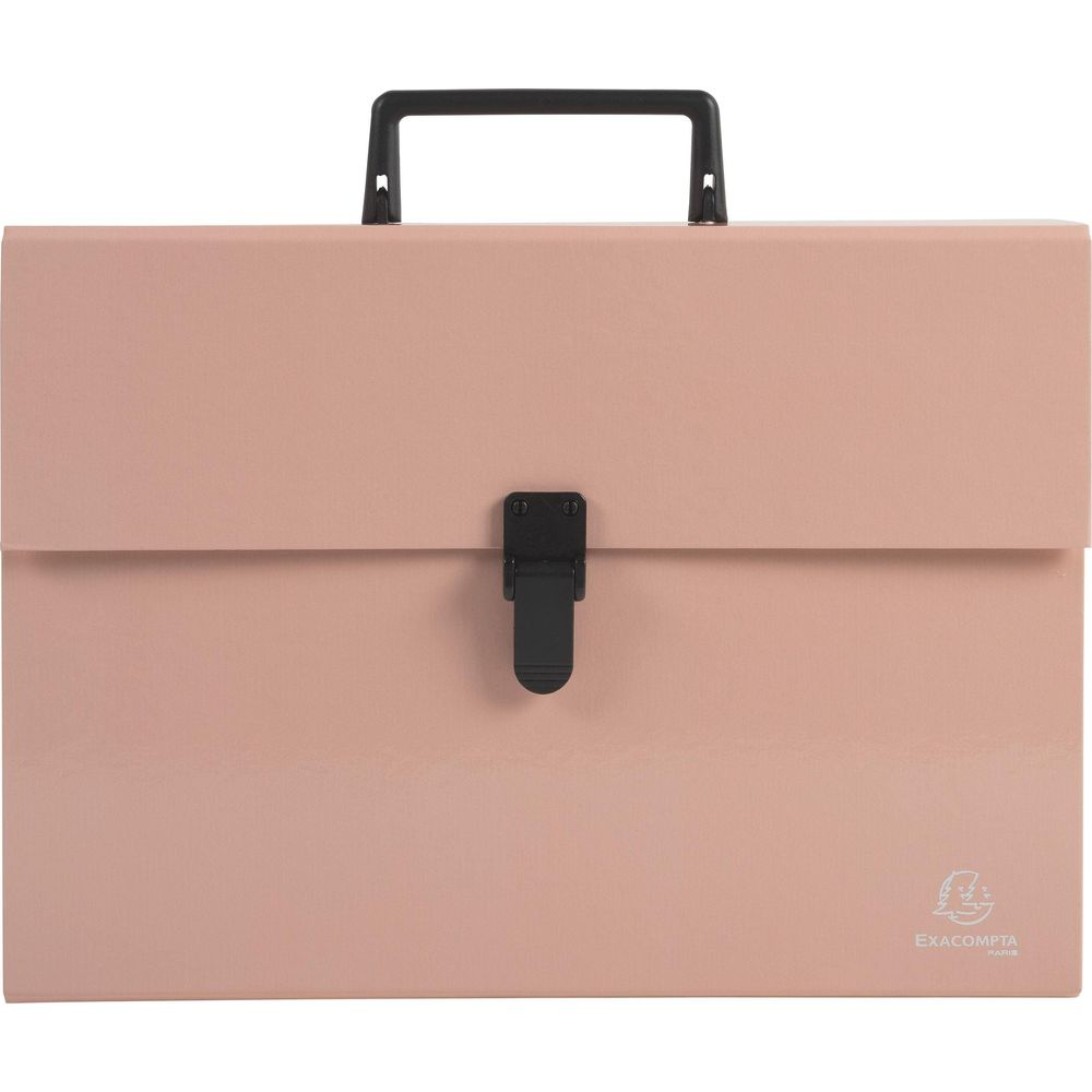 Różowa teczka z czarną rączką i zapięciem. Logo Exacompta.