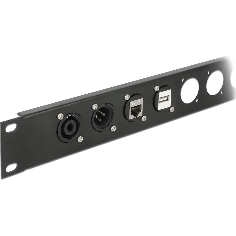 Czarny panel rack z portami XLR, Ethernet i USB.