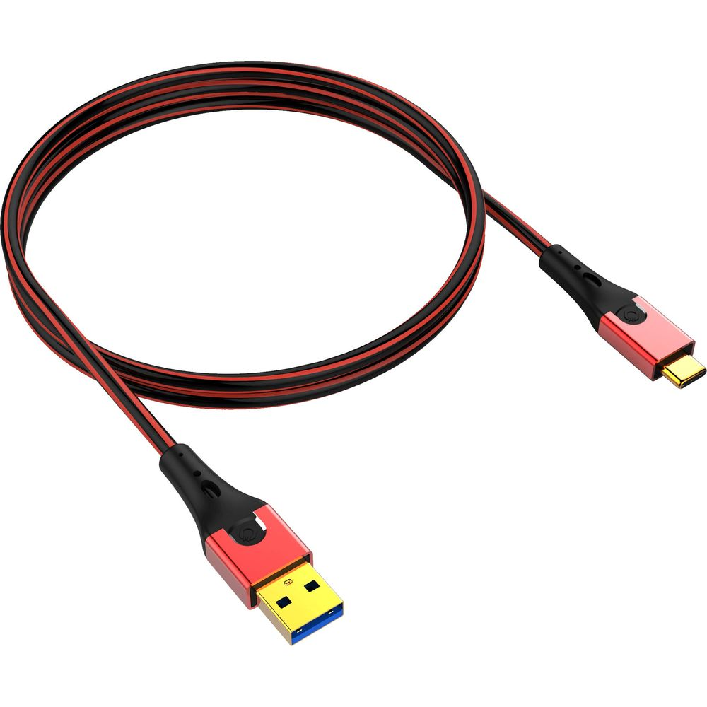 Rot-schwarzes USB-C zu USB-A Kabel mit roten Steckern auf weißem Grund.