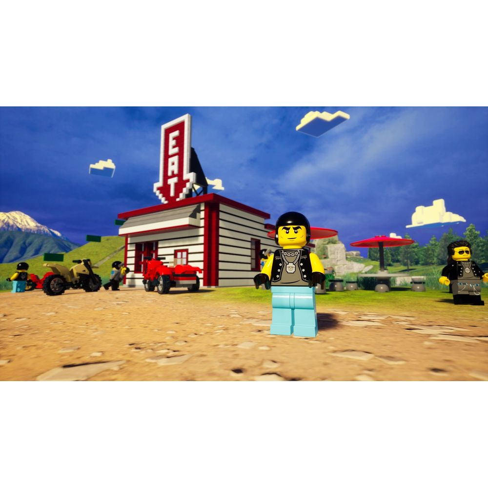Figurines Lego devant un restaurant avec des motos et une voiture.