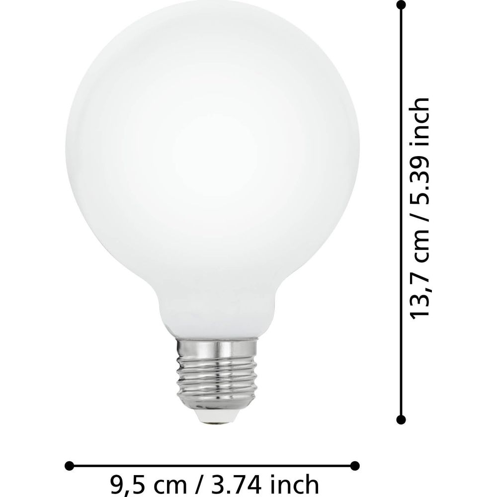 Une ampoule blanche à culot à vis, mesurant 13,7 cm de haut et 9,5 cm de large.