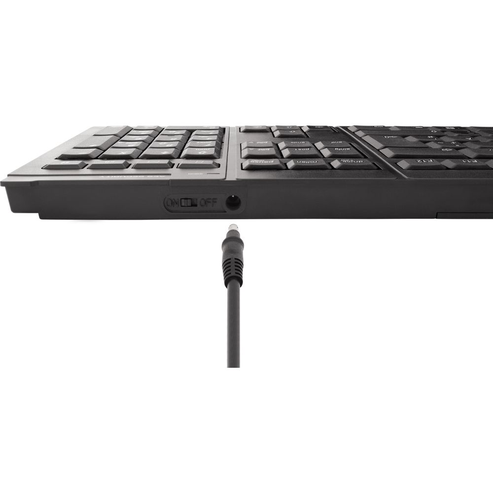 Schwarze Tastatur mit Ein/Aus-Schalter und Kabelanschluss.