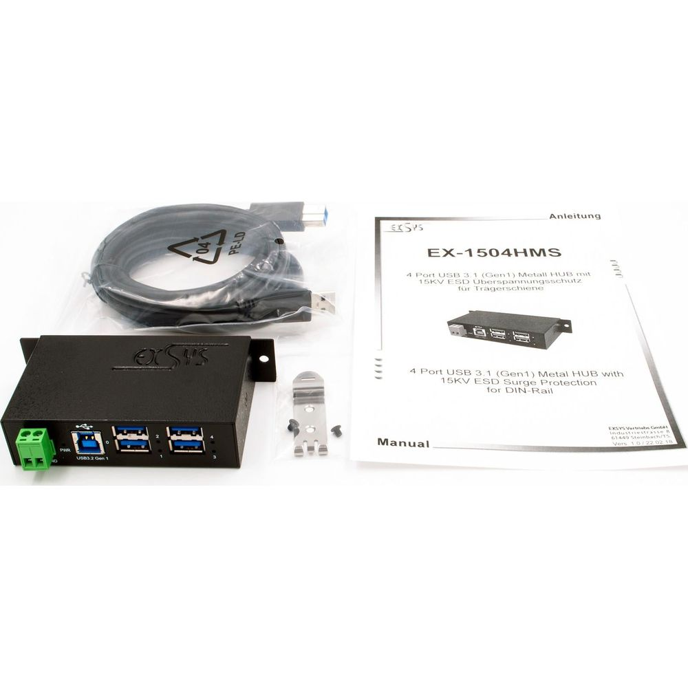 Un hub USB nero a 4 porte, cavo e manuale su sfondo bianco.