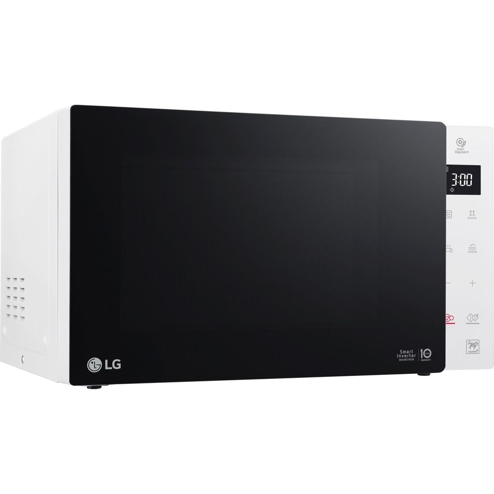 Micro-ondes LG blanc avec porte noire et écran numérique.