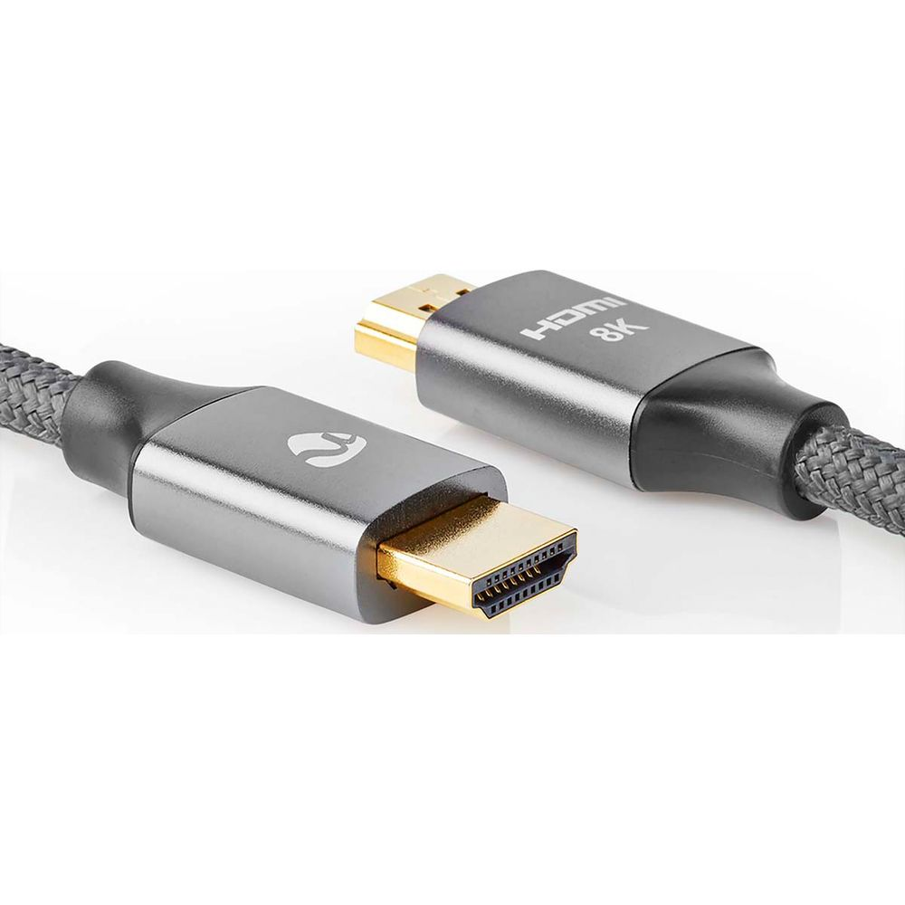 Zwei HDMI-Kabel mit goldenen Steckern und Aufschriften.