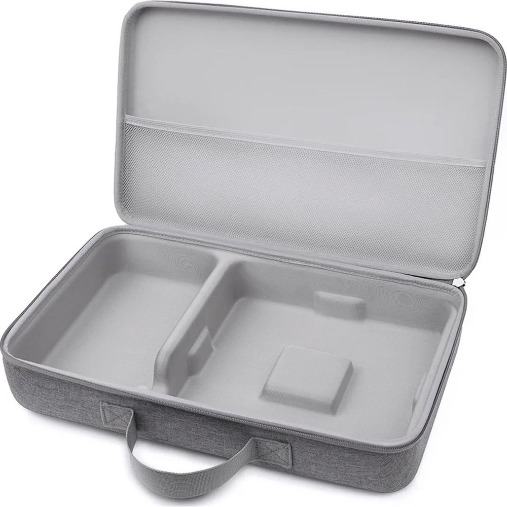 Grauer, offener Koffer mit zwei Fächern und Netztasche im Deckel.