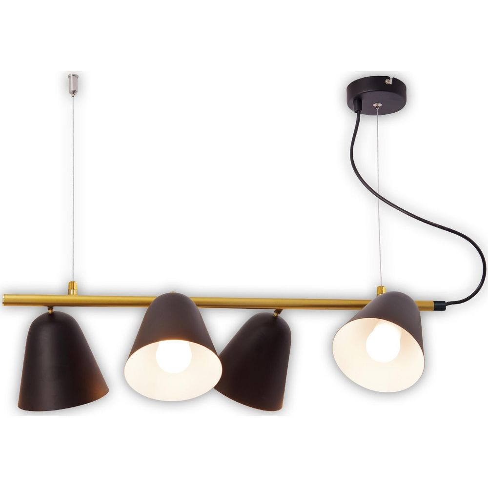 Eine schwarze Pendelleuchte mit vier Lampenschirmen auf einer goldenen Stange.