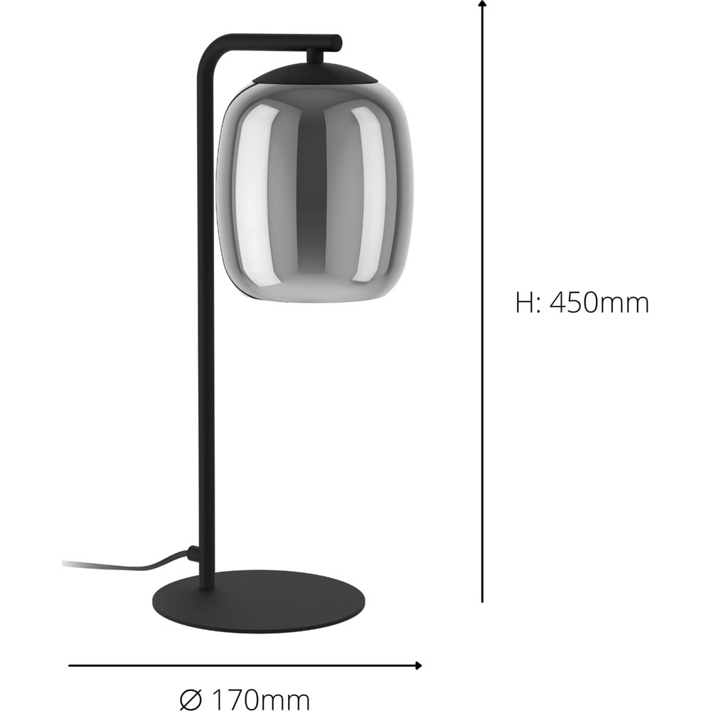 Eine schwarze Stehlampe mit einem runden Fuß und einem ovalen, verspiegelten Schirm.
