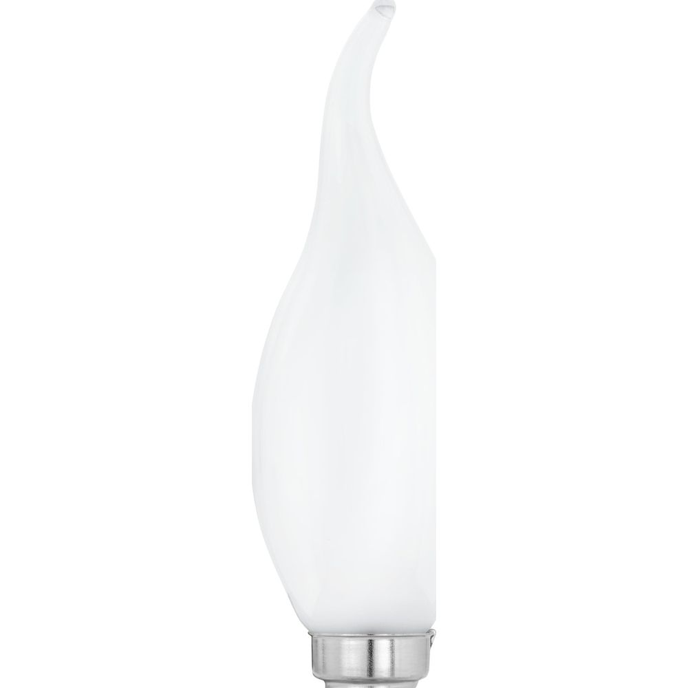 Una lampadina a candela bianca con punta curva e base metallica.