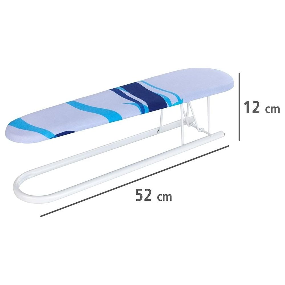 Asse da stiro con motivo a onde blu, lunga 52 cm, larga 12 cm.