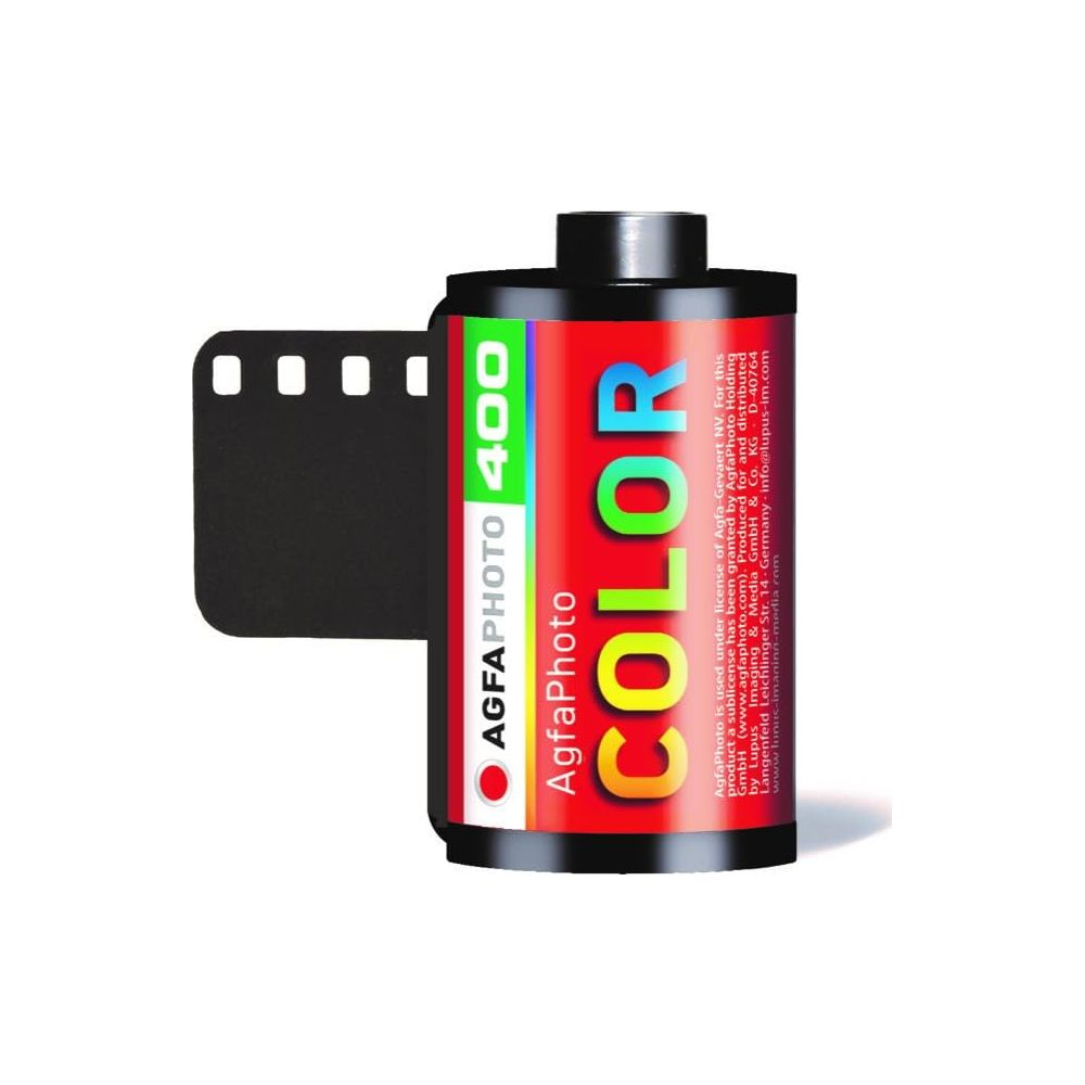 Rolka filmu AgfaPhoto Color 400 z paskiem filmu. Tekst na rolce.