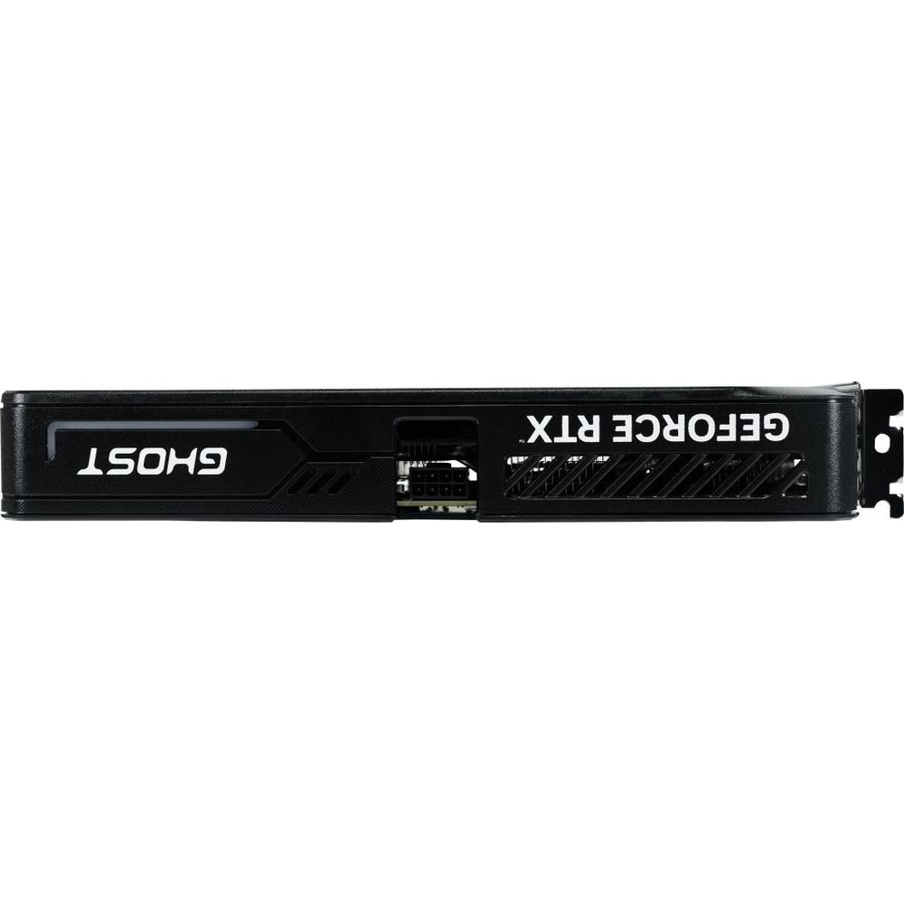 Scheda grafica nera con scritte "GHOST" e "GEFORCE RTX".