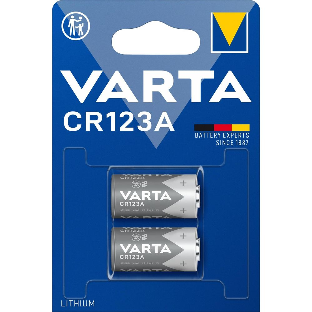 Baterie Varta CR123A litowe w opakowaniu podwójnym. Niebieskie opakowanie z tekstem.
