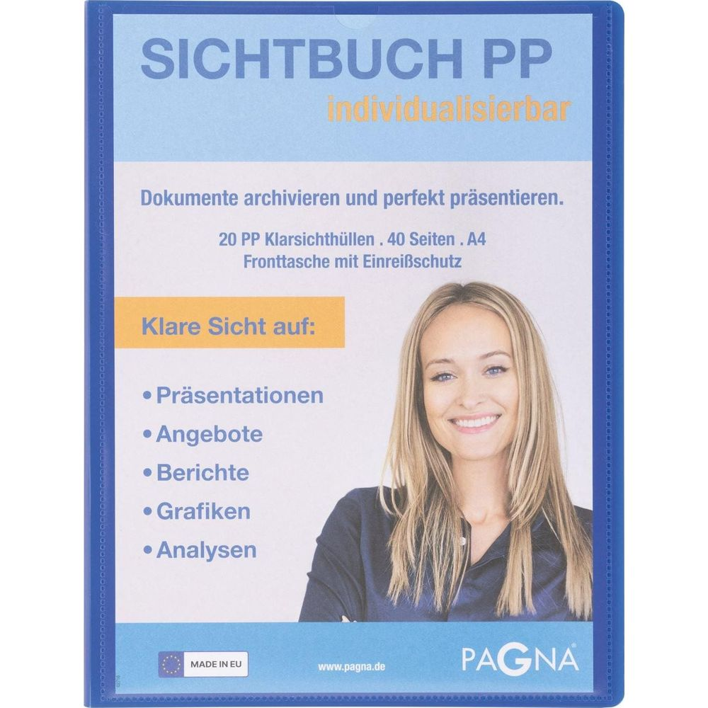 Uśmiechnięta kobieta na niebieskim segregatorze z tekstem i wypunktowaniem.