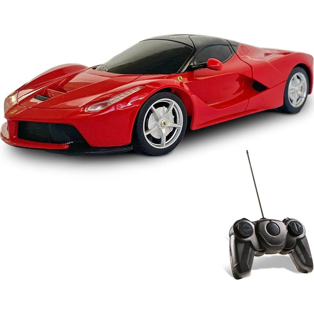 Ein rotes ferngesteuertes Spielzeugauto mit schwarzem Dach und Fernbedienung.
