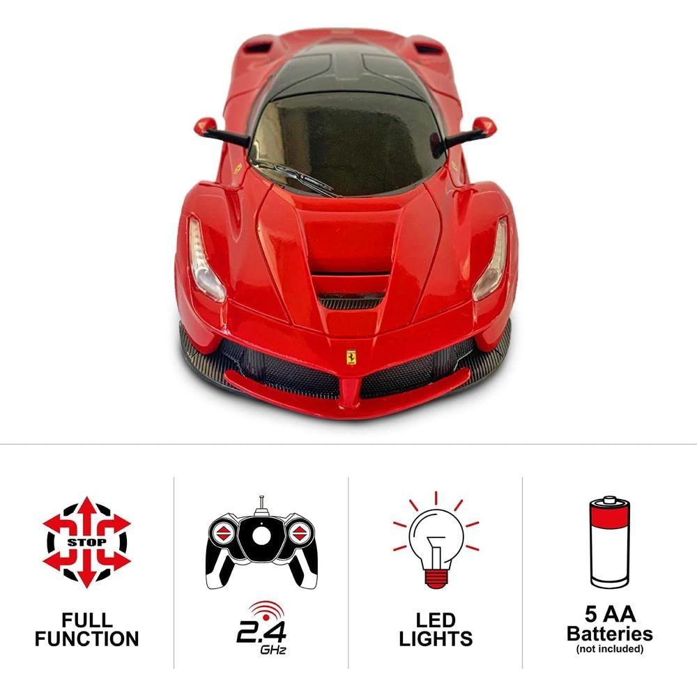 Ein rotes ferngesteuertes Auto mit schwarzen Fenstern und Details.