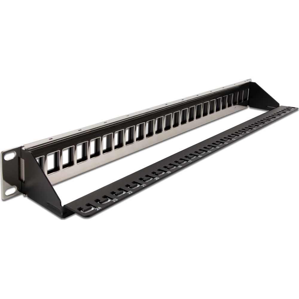 Un organizzatore di cavi per patch panel argentato e nero a 24 slot.
