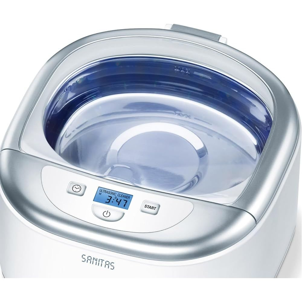Ein silberner Ultraschallreiniger mit blauem Wassertank und digitaler Anzeige.